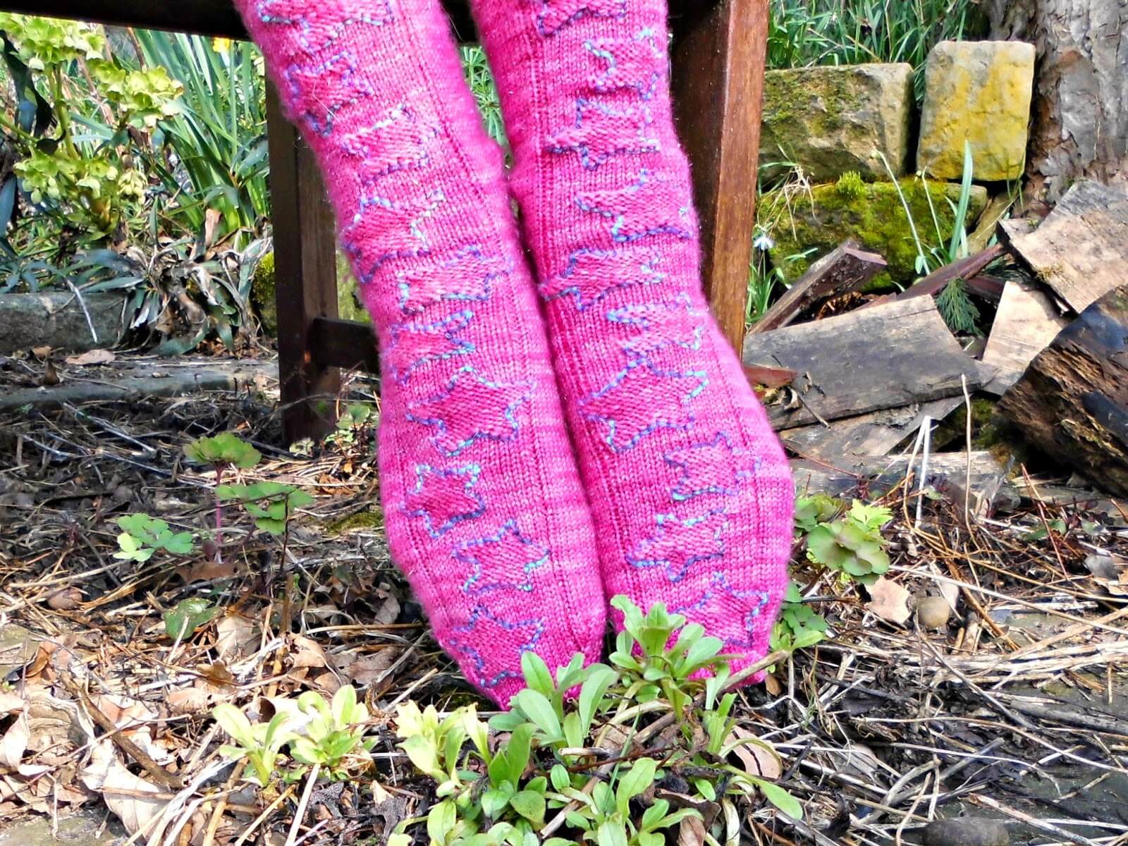 twinkle-star-socks-free-pattern-and-tutorial-winwick-mum
