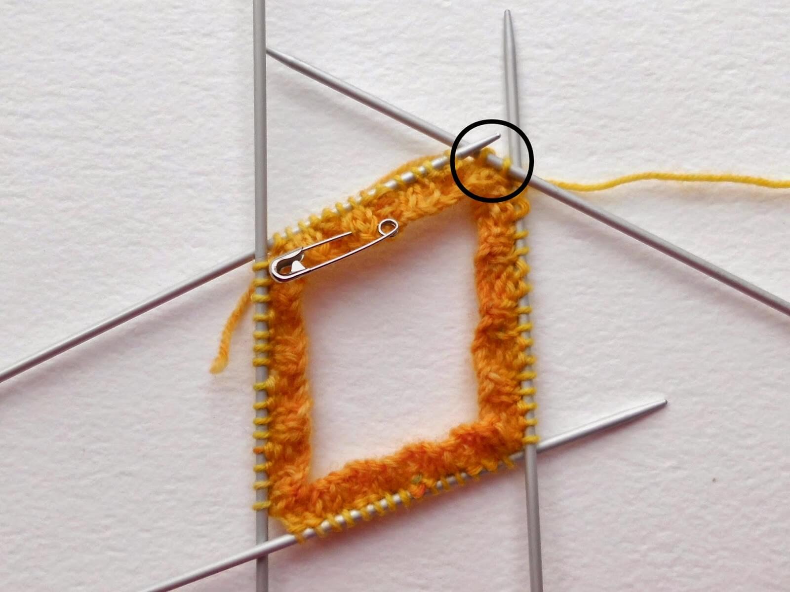 Beginner sock knitting: Sockalong - needles – Winwick Mum