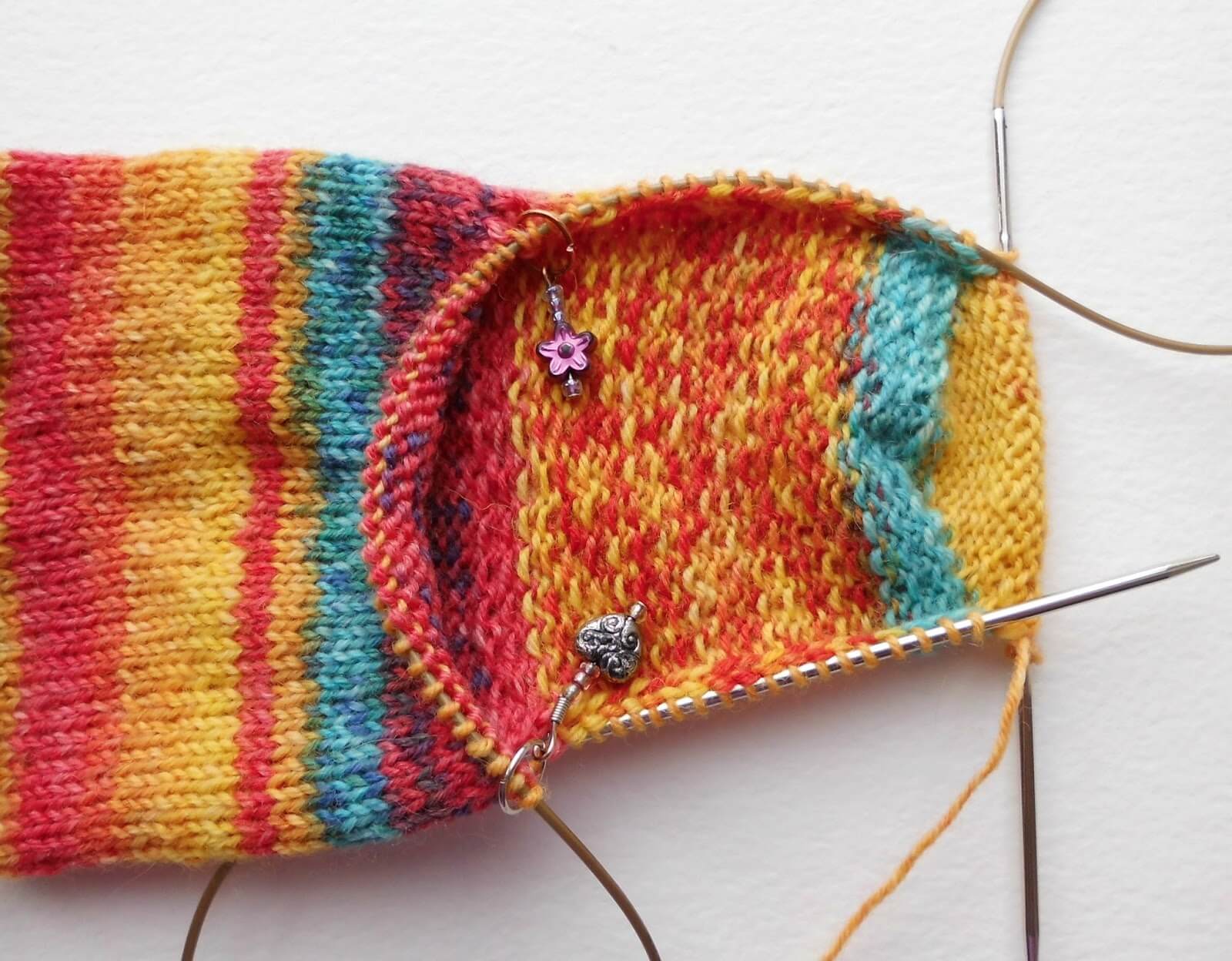 Beginner sock knitting: Sockalong - Week 2 - Heel flap, heel turn and ...