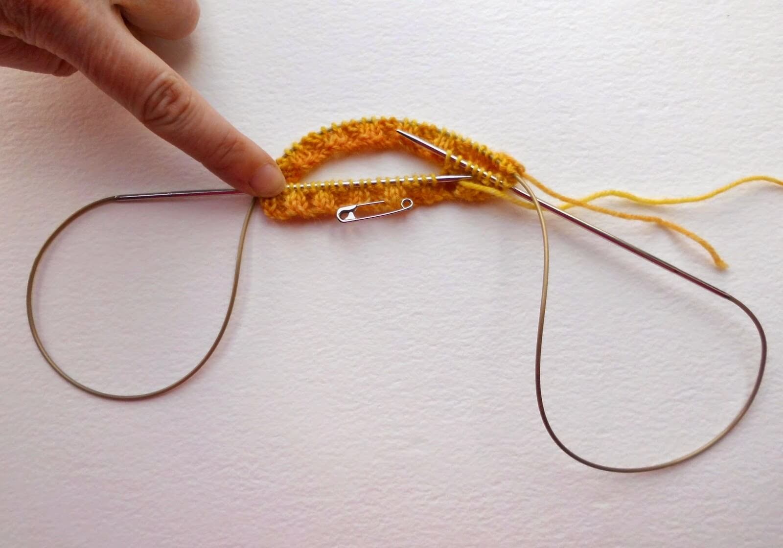 Beginner sock knitting - Winwick Mum Sockalong - creating the magic loop