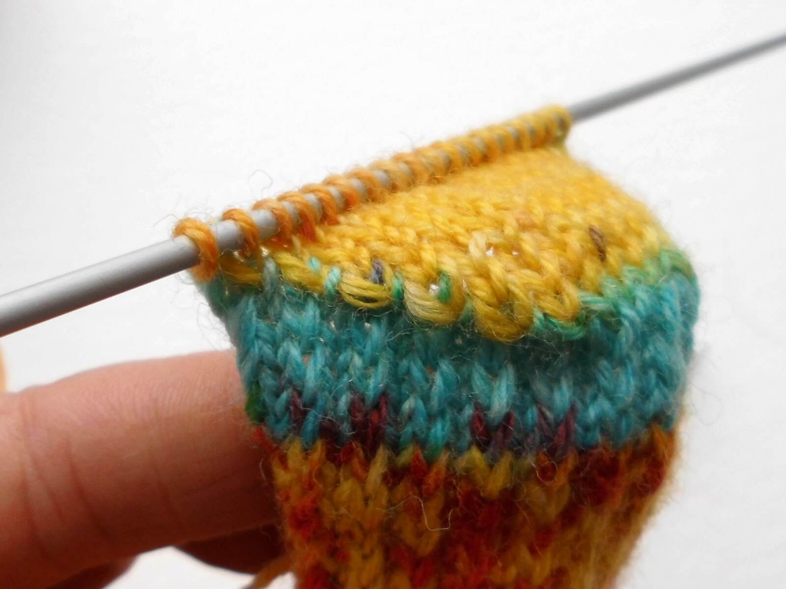 Sock knitting for beginners: completed heel turn