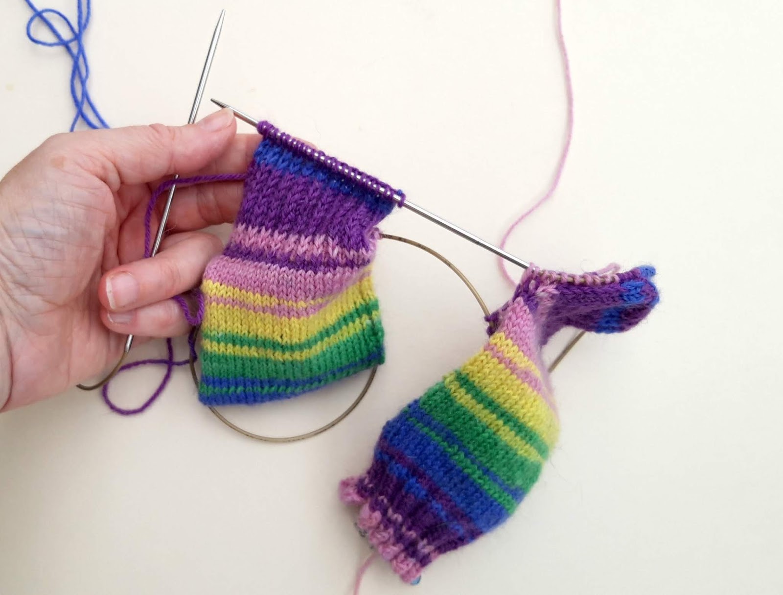 two-at-a-time-taat-socks-free-tutorial-winwick-mum