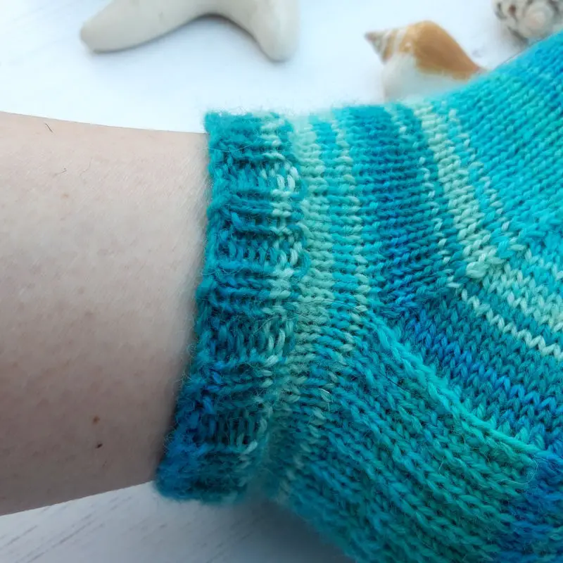 Free Knitting Pattern: Ashley Ribbed Socks