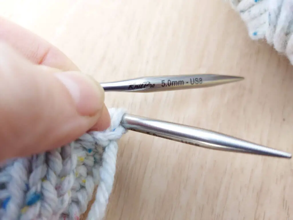 The needle size is stamped on a metal needle tip